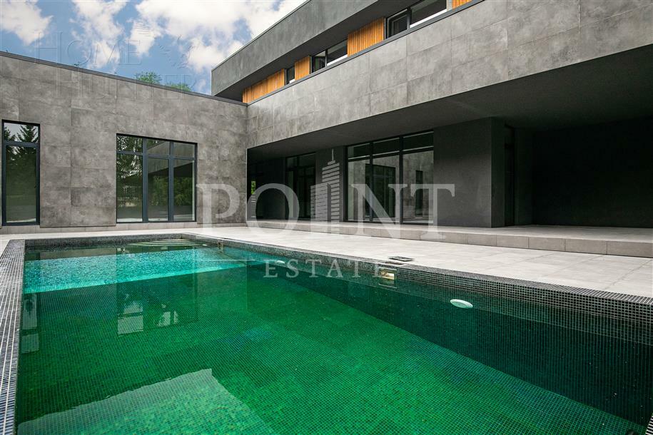 2-этажный коттедж 500 м² с отделкой