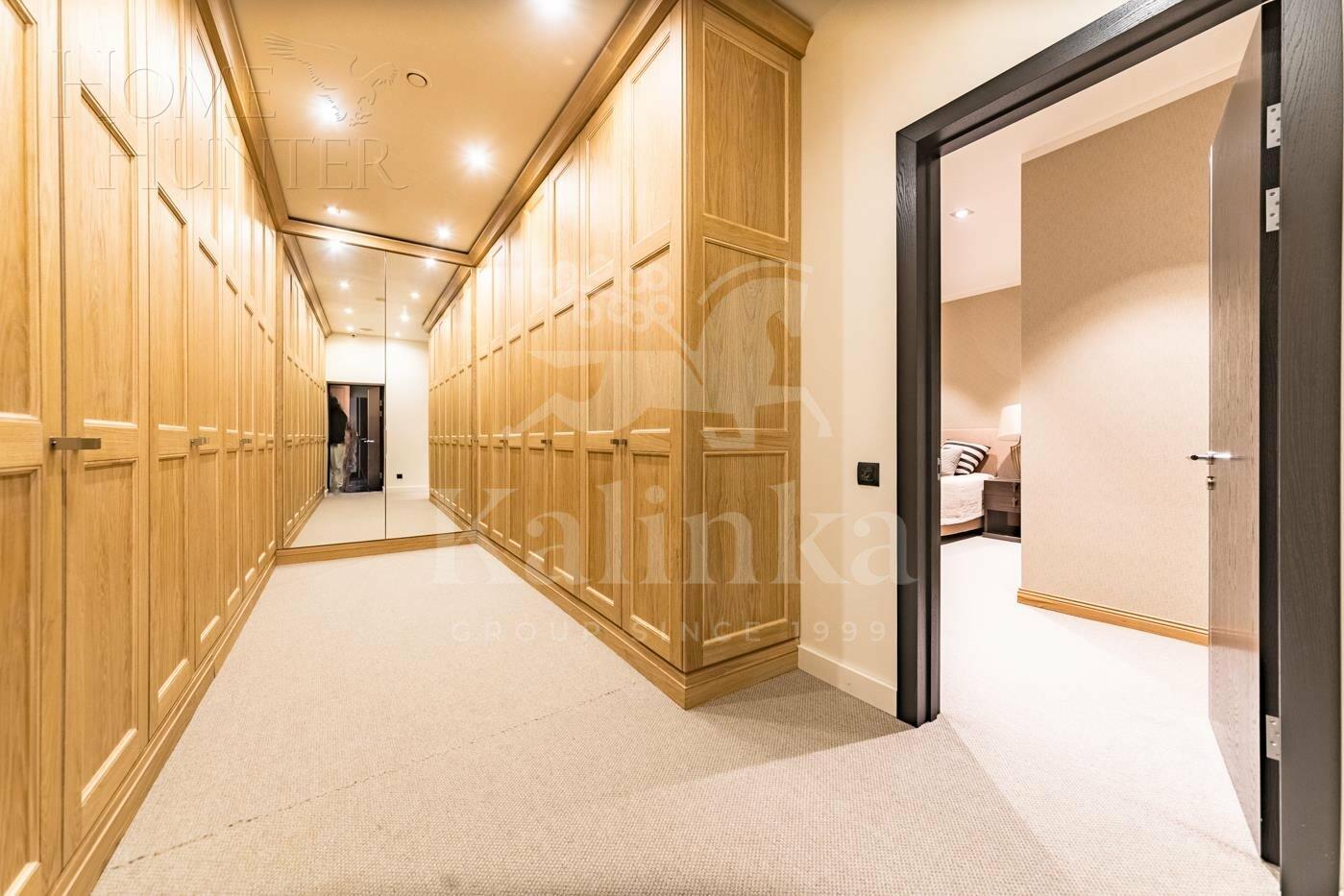 2-этажный коттедж 725 м² с отделкой