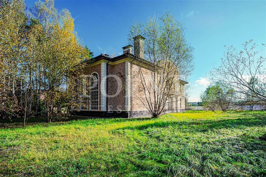 2-этажный коттедж 1 289 м² без отделки