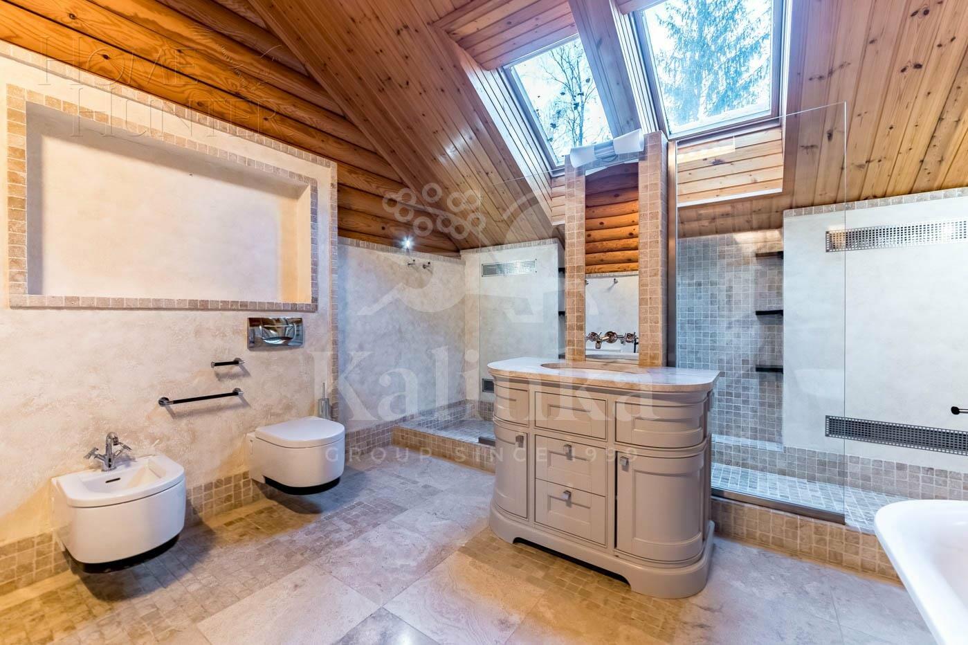 2-этажный коттедж 725 м² с отделкой