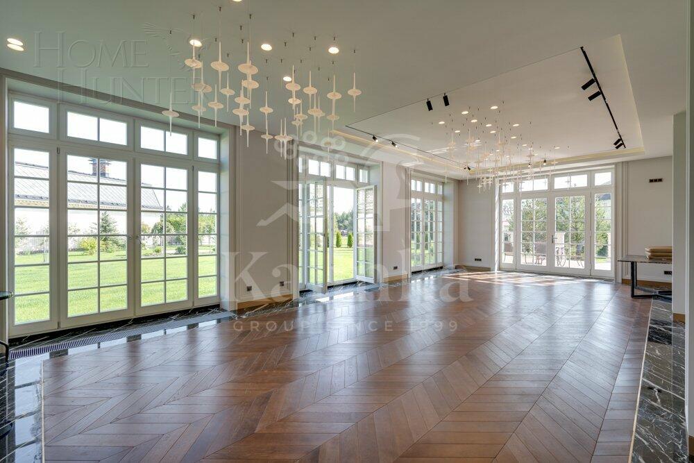 2-этажный коттедж 800 м² без отделки