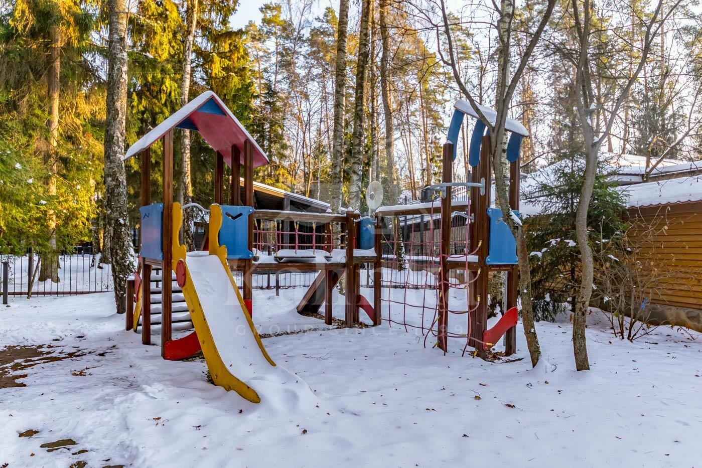 2-этажный коттедж 725 м² с отделкой