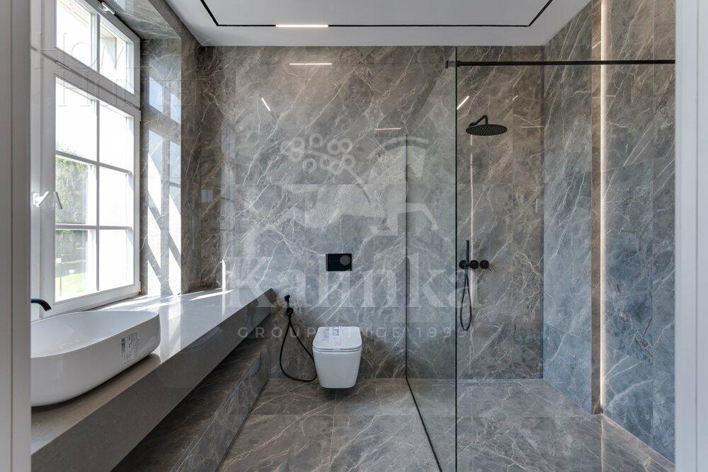 2-этажный коттедж 800 м² без отделки