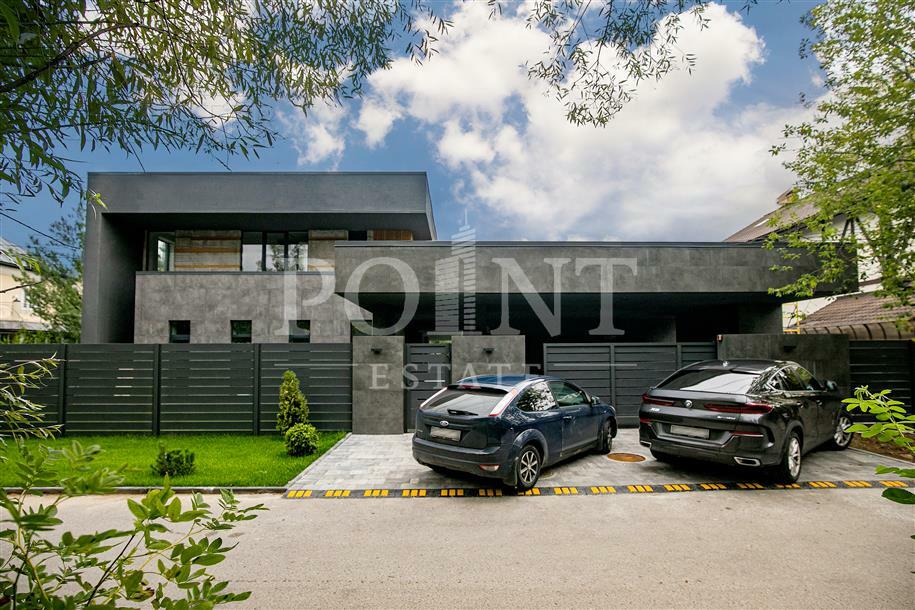 2-этажный коттедж 500 м² с отделкой