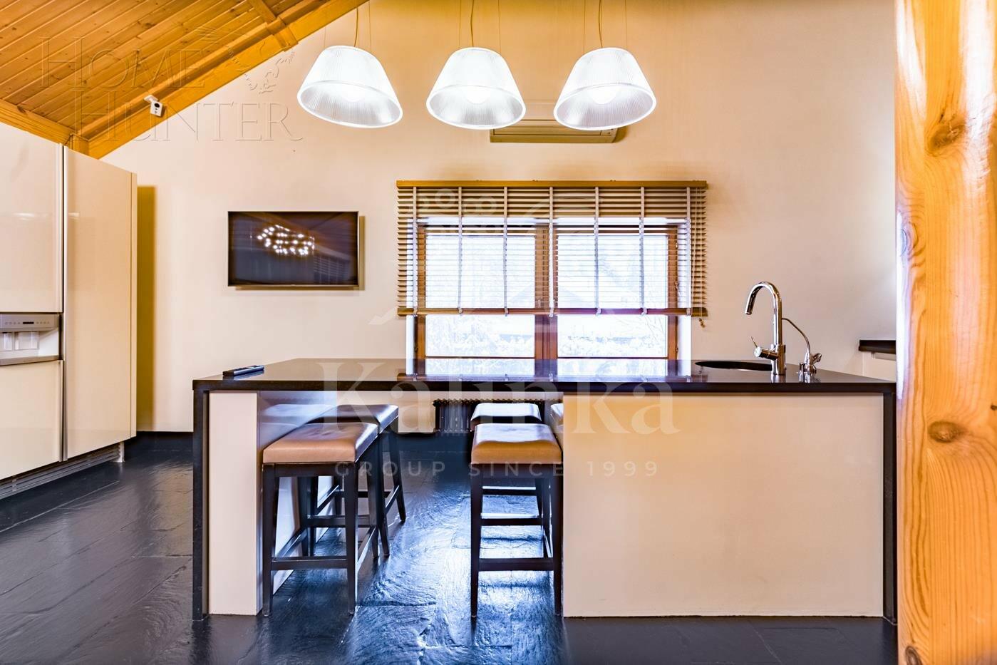 2-этажный коттедж 725 м² с отделкой