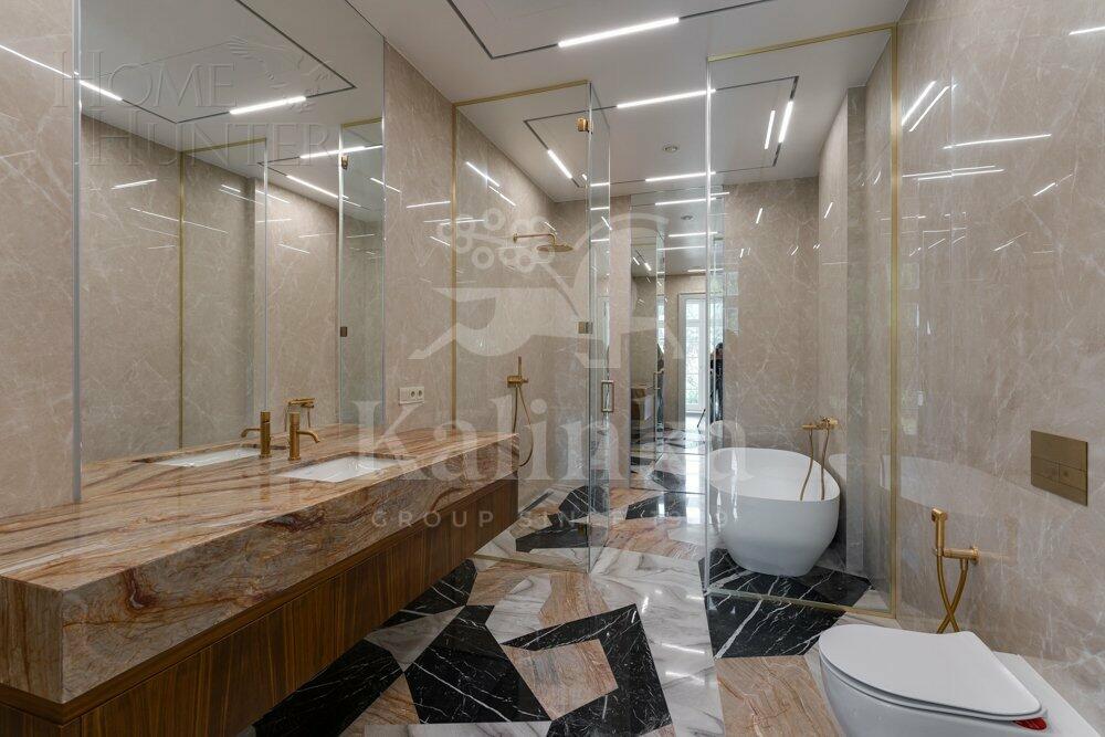 2-этажный коттедж 800 м² без отделки