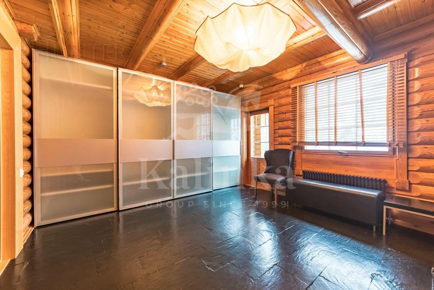 2-этажный коттедж 725 м² с отделкой