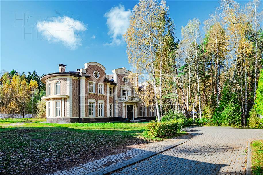 2-этажный коттедж 1 289 м² без отделки