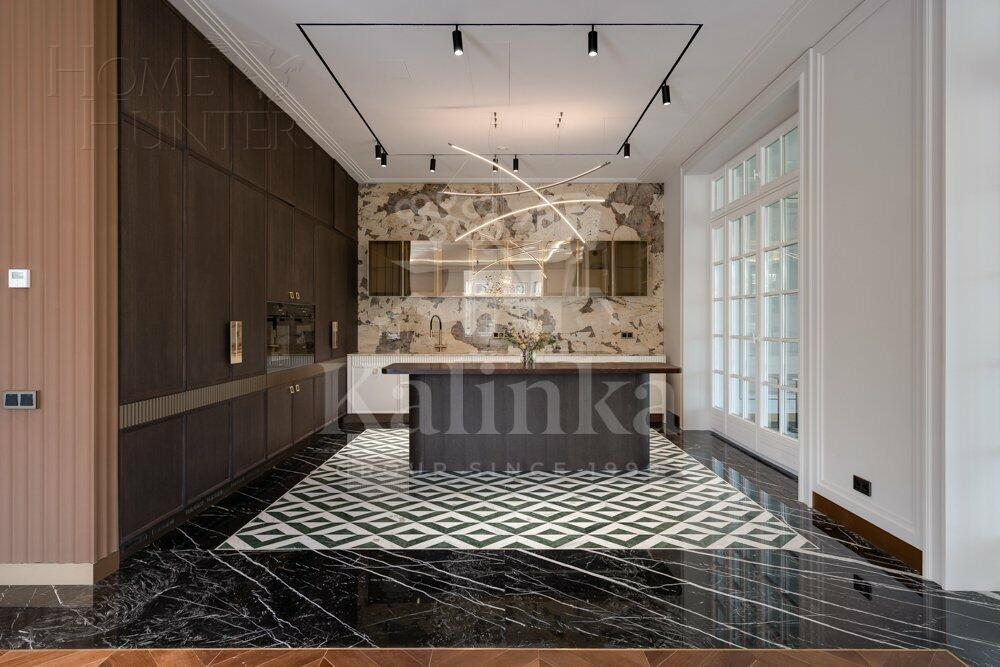 2-этажный коттедж 800 м² без отделки