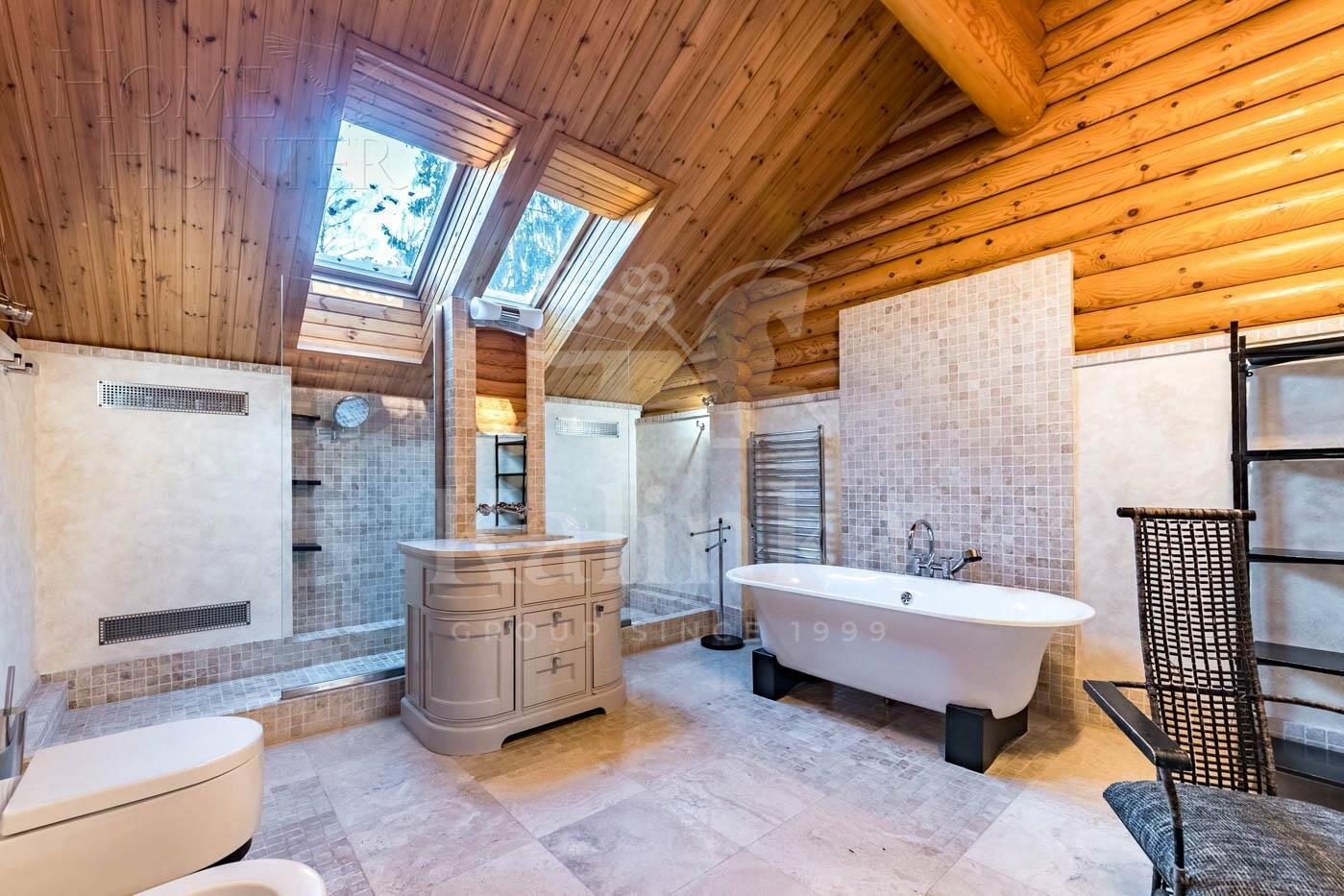 2-этажный коттедж 725 м² с отделкой