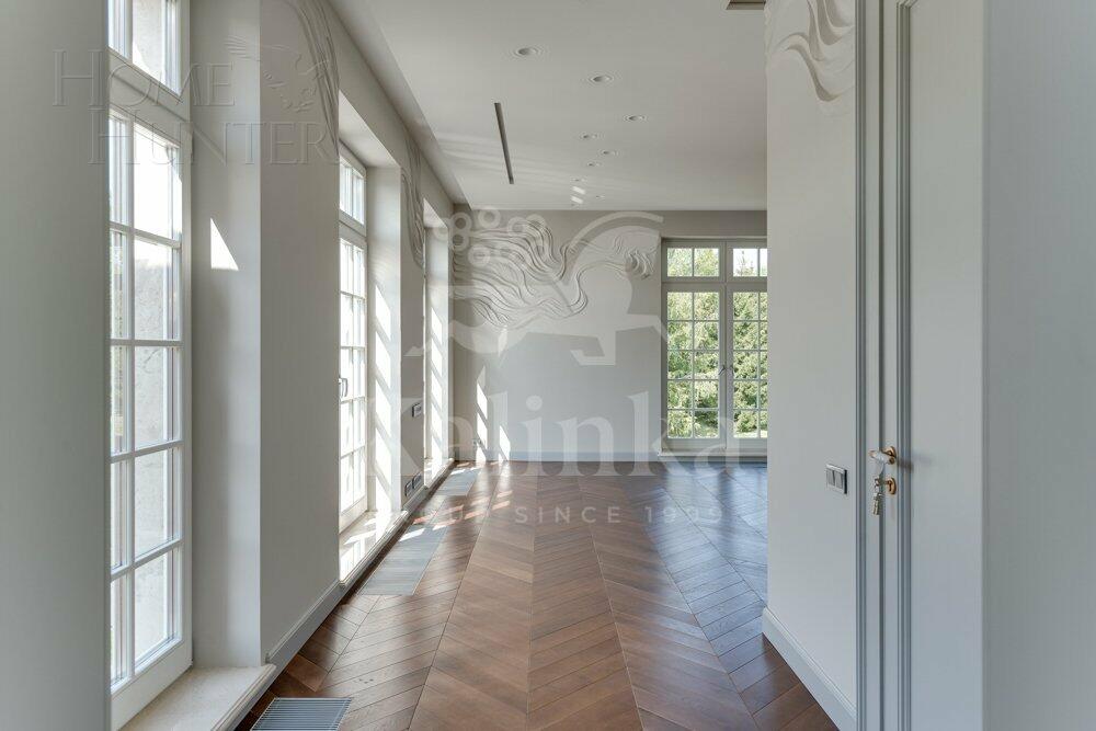 2-этажный коттедж 800 м² без отделки