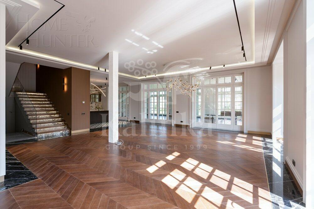 2-этажный коттедж 800 м² без отделки