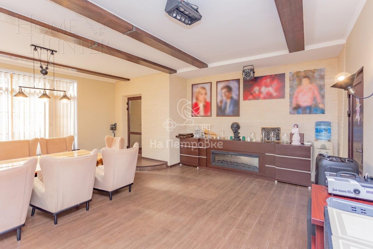 3-этажный коттедж 498 м² с отделкой