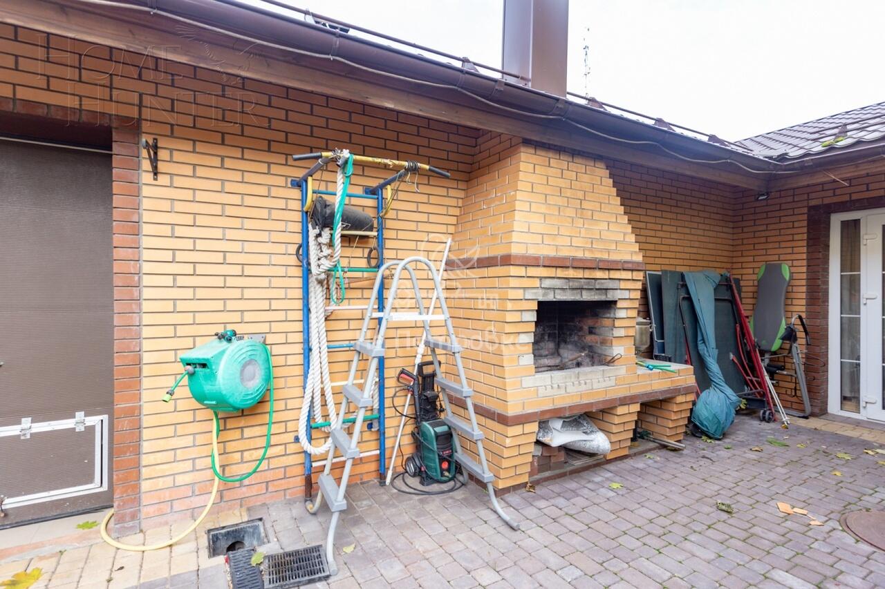 3-этажный коттедж 498 м² с отделкой