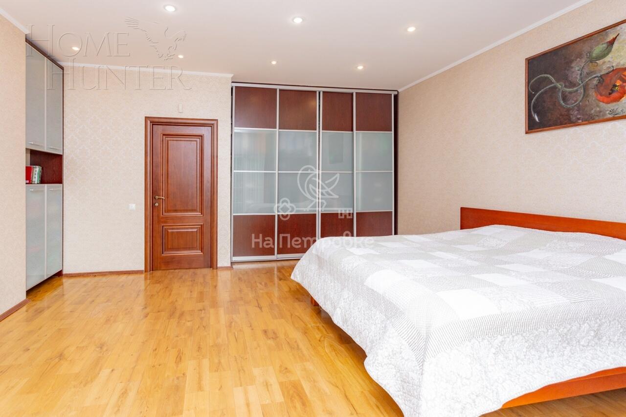 3-этажный коттедж 498 м² с отделкой