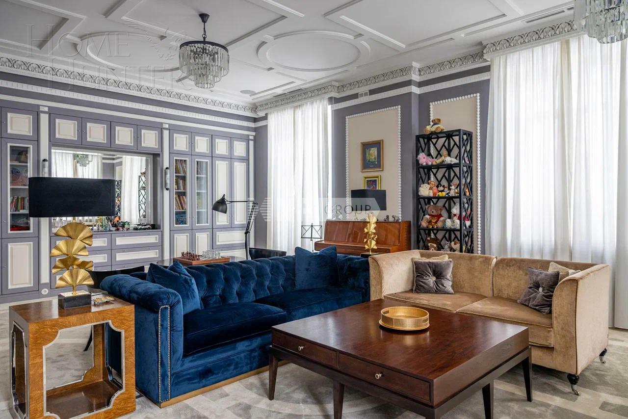 2-этажный коттедж 2 000 м² с отделкой