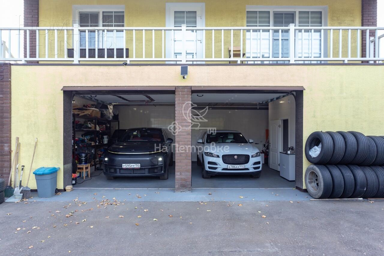 3-этажный коттедж 498 м² с отделкой