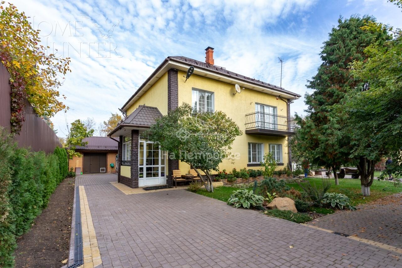 3-этажный коттедж 498 м² с отделкой