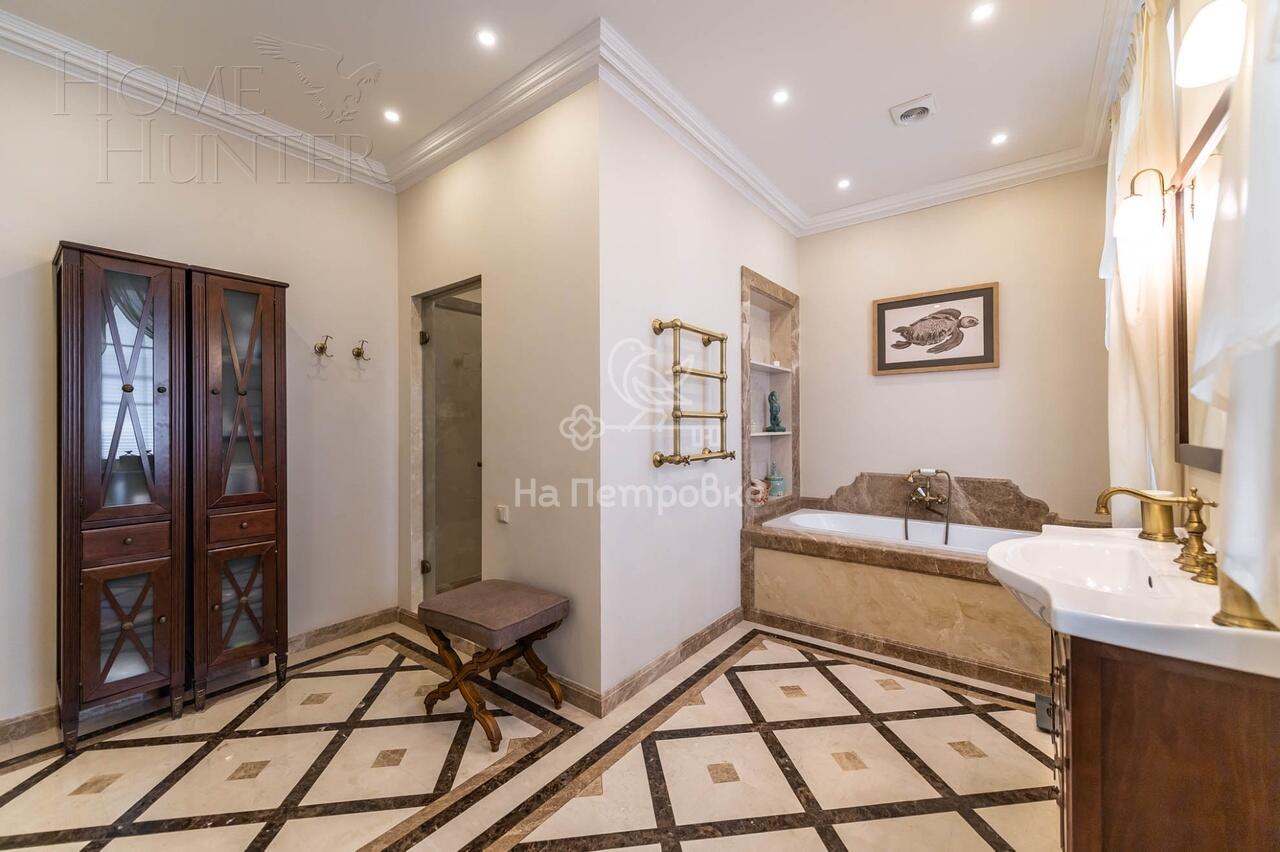 2-этажный коттедж 242.5 м² с отделкой