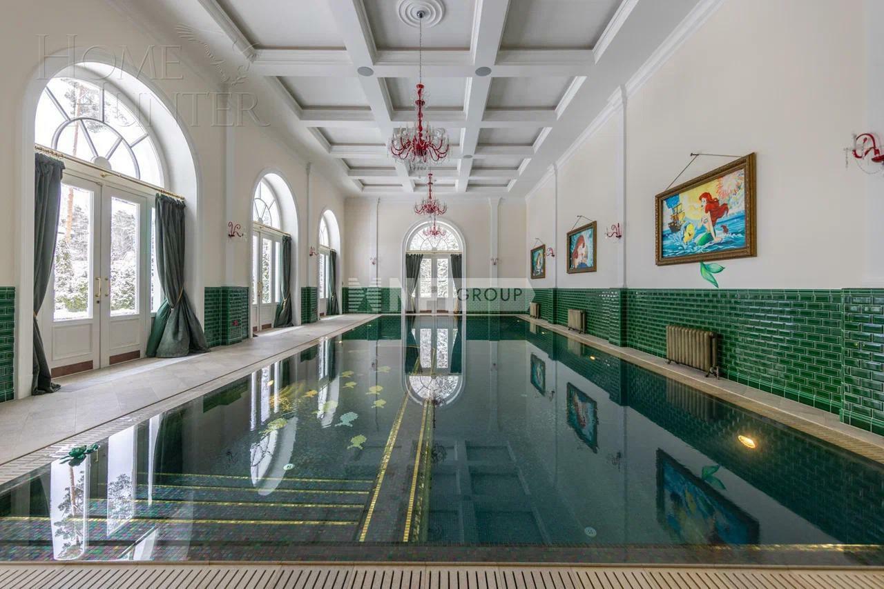 2-этажный коттедж 2 000 м² с отделкой