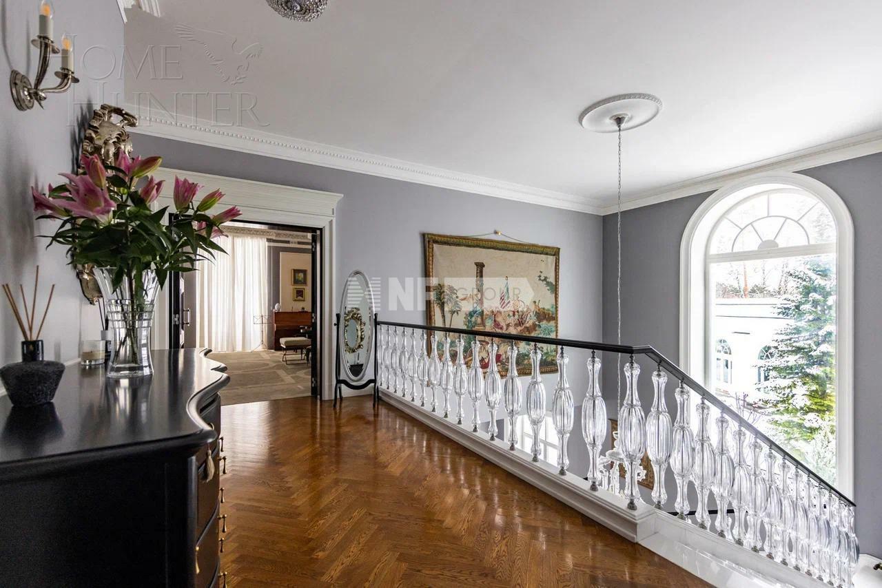 2-этажный коттедж 2 000 м² с отделкой