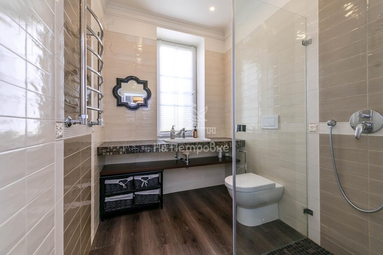 2-этажный коттедж 242.5 м² с отделкой