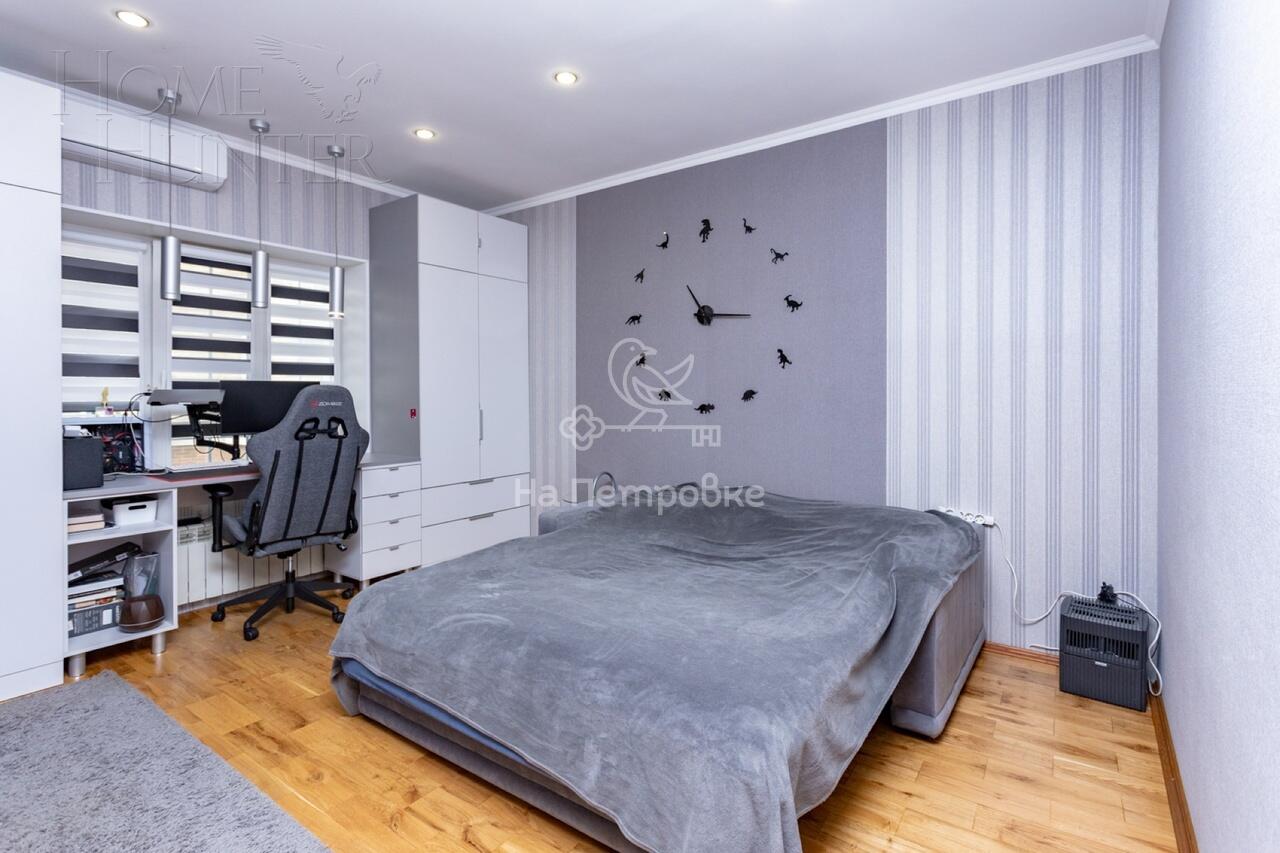 3-этажный коттедж 498 м² с отделкой