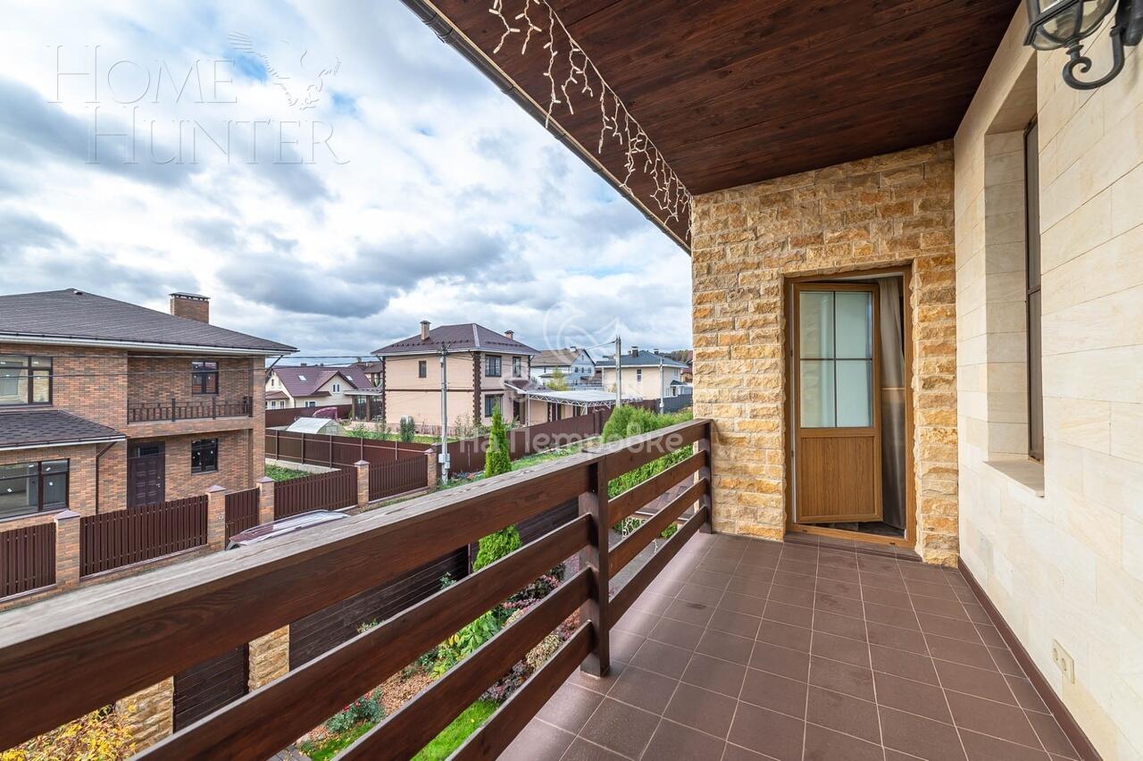 2-этажный коттедж 242.5 м² с отделкой