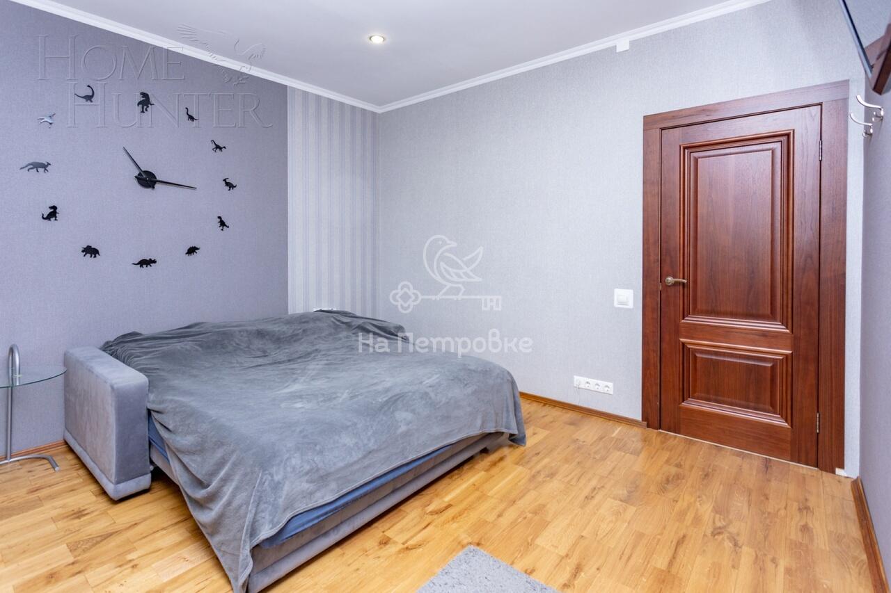 3-этажный коттедж 498 м² с отделкой