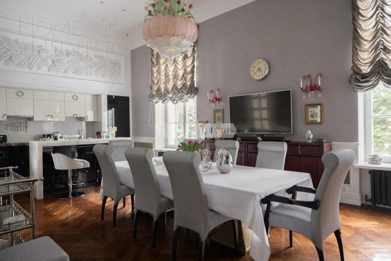 2-этажный коттедж 2 000 м² с отделкой