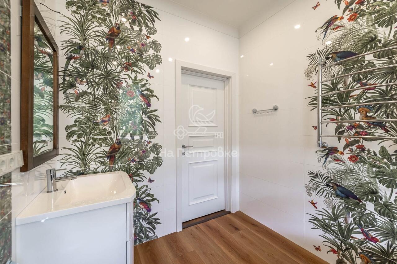 2-этажный коттедж 242.5 м² с отделкой