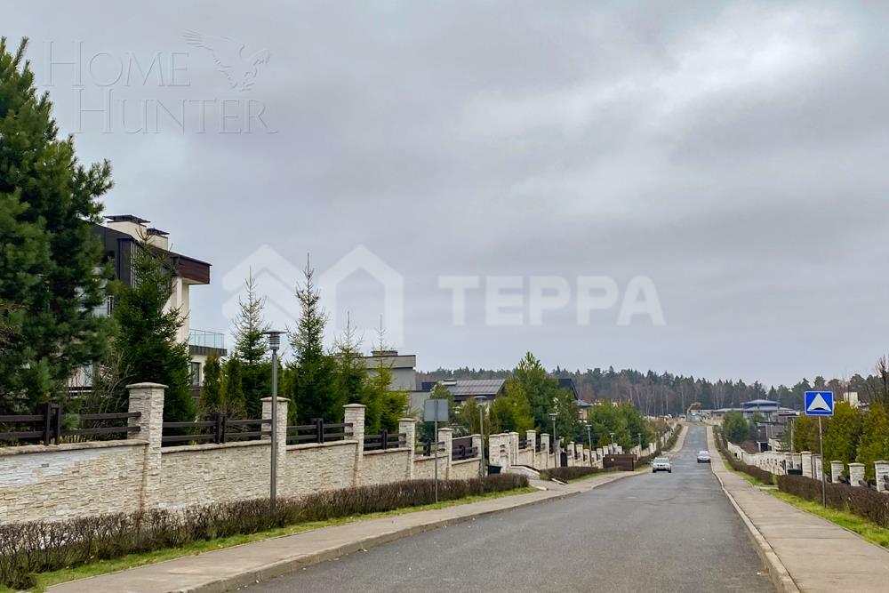 Участок 18 сот. в охраняемом поселке