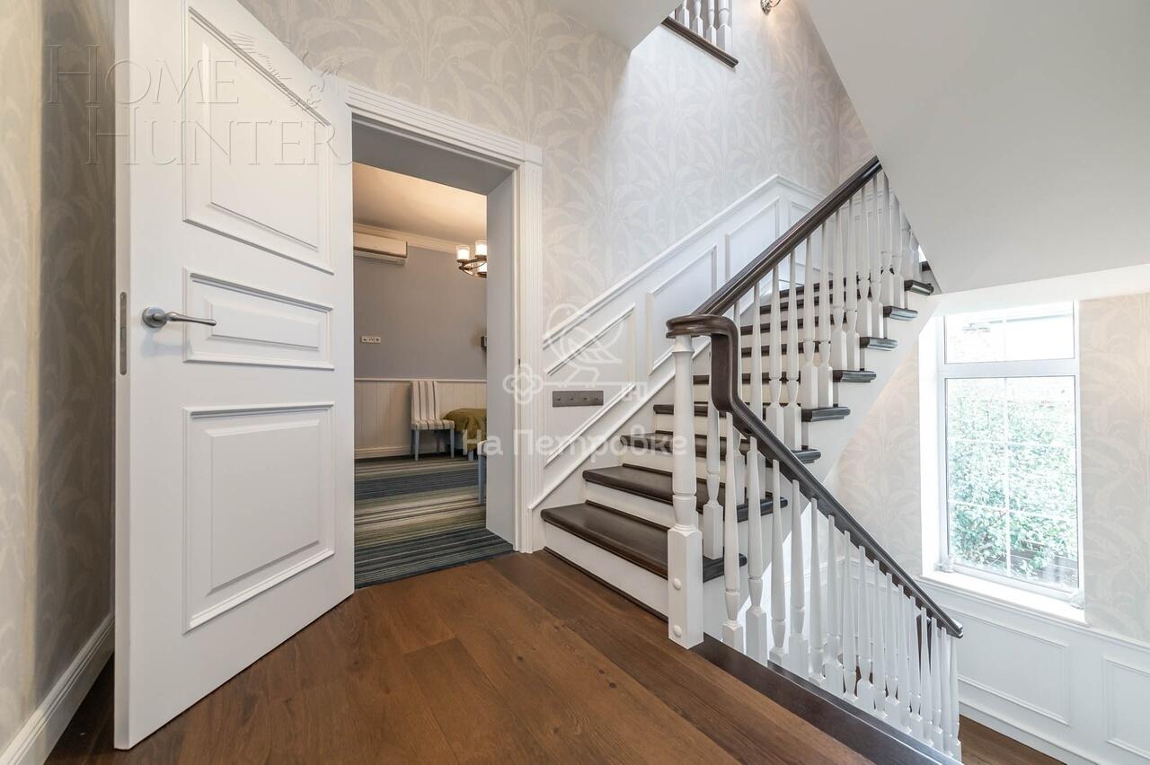 2-этажный коттедж 242.5 м² с отделкой