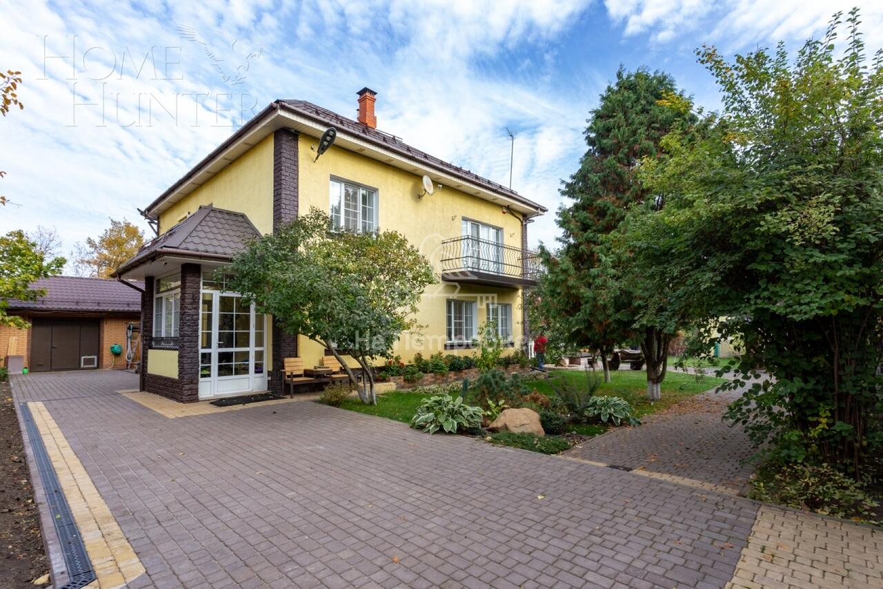 3-этажный коттедж 498 м² с отделкой