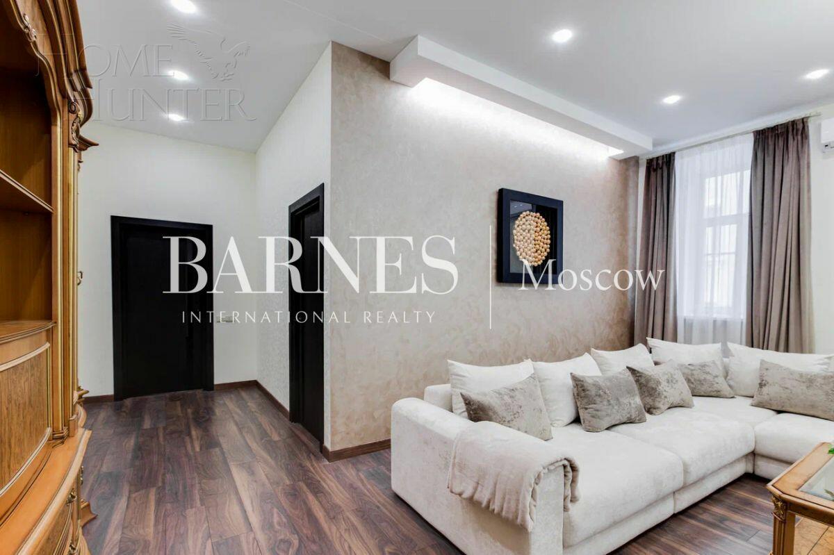 5-КОМН. КВАРТИРА С ОТДЕЛКОЙ 177 М² НА 3 ЭТАЖЕ