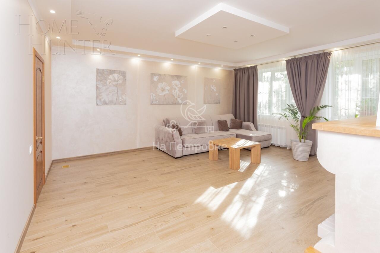 3-этажный коттедж 498 м² с отделкой