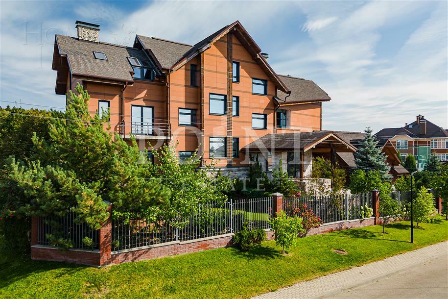 2-этажный коттедж 850 м² без отделки