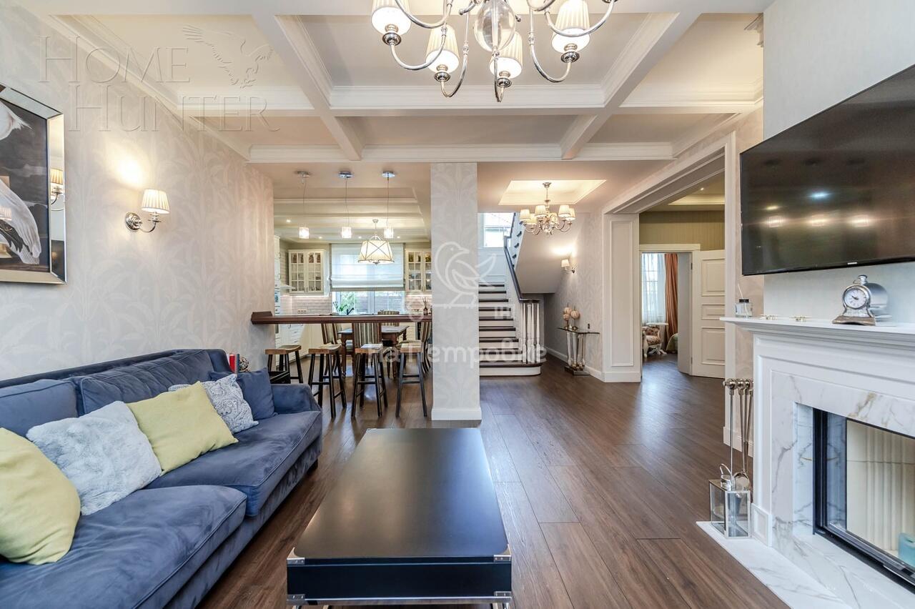 2-этажный коттедж 242.5 м² с отделкой