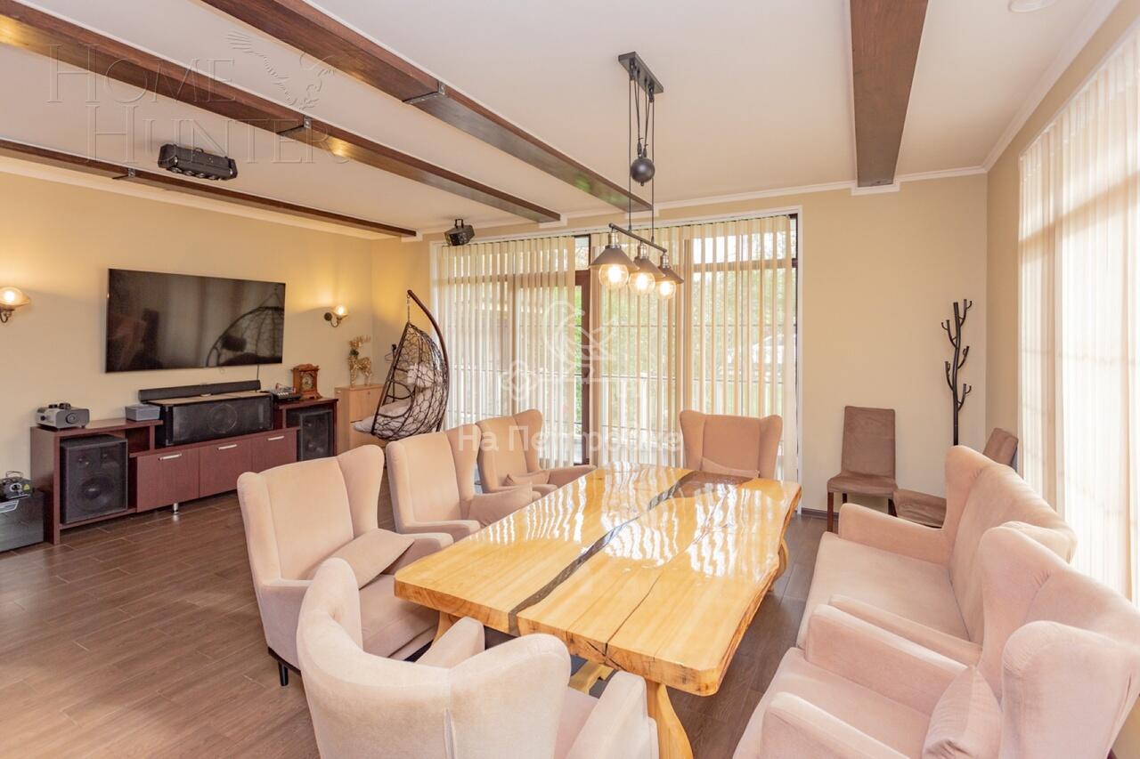 3-этажный коттедж 498 м² с отделкой