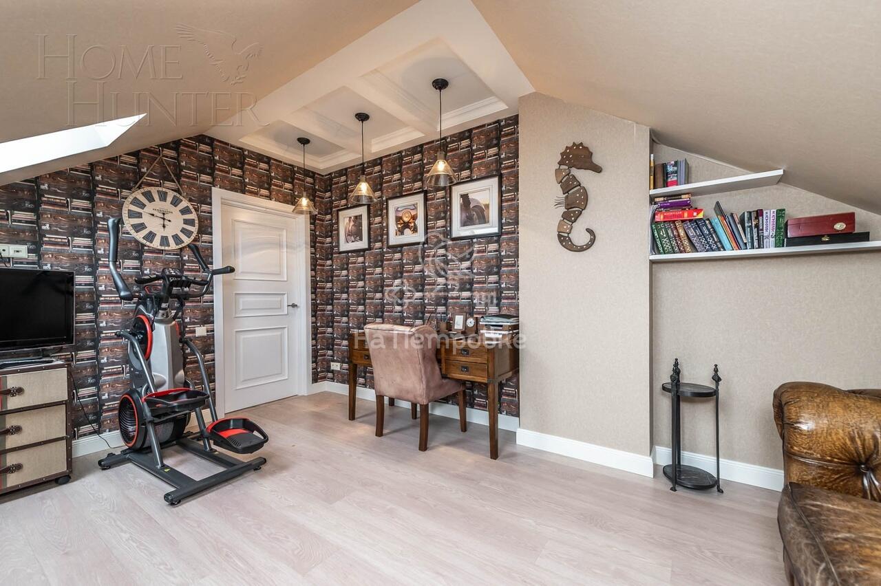 2-этажный коттедж 242.5 м² с отделкой