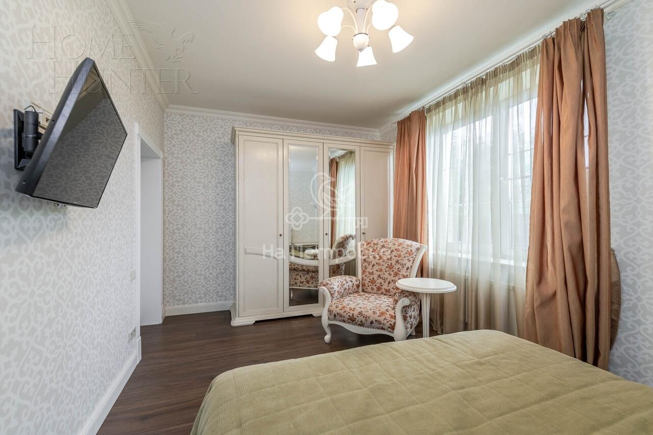 2-этажный коттедж 242.5 м² с отделкой