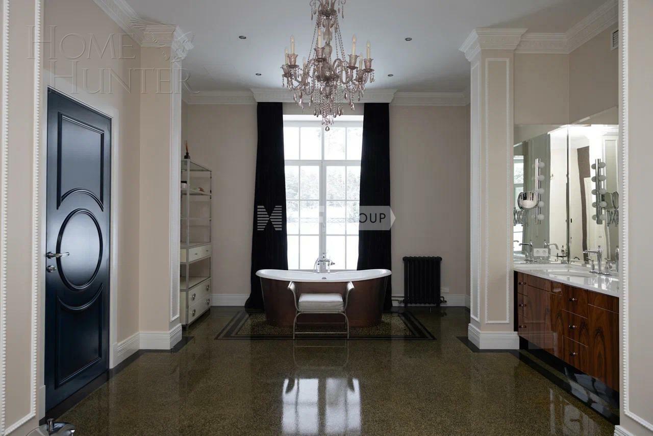 2-этажный коттедж 2 000 м² с отделкой