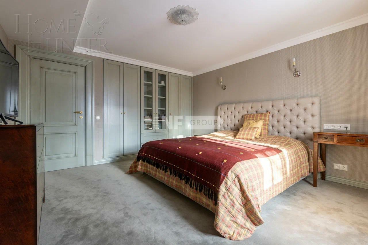 2-этажный коттедж 2 000 м² с отделкой