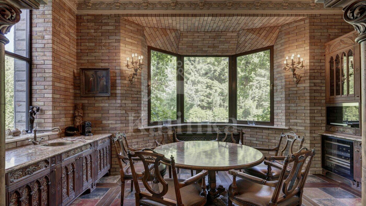 2-этажный коттедж 2 400 м² с отделкой