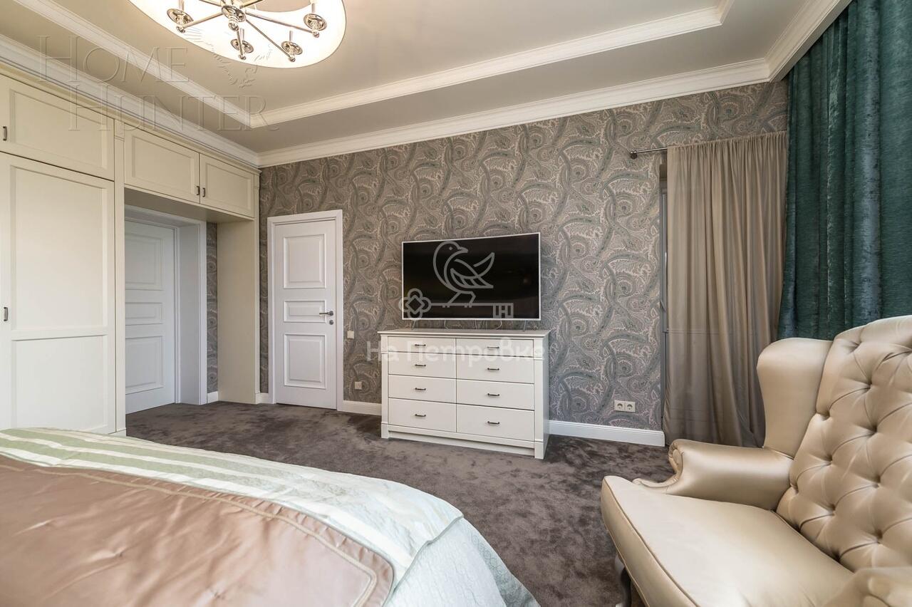 2-этажный коттедж 242.5 м² с отделкой