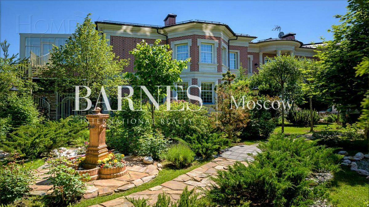 2-этажный коттедж 1 200 м² с отделкой