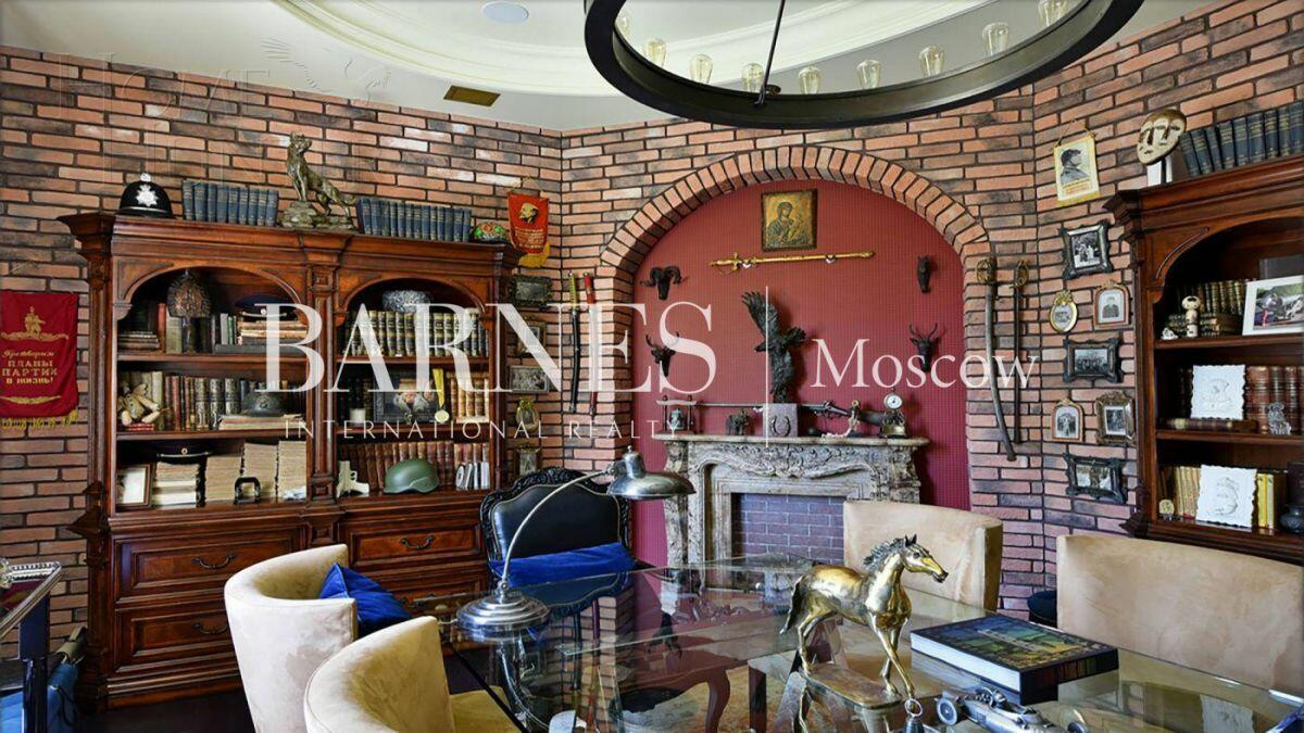 2-этажный коттедж 1 200 м² с отделкой