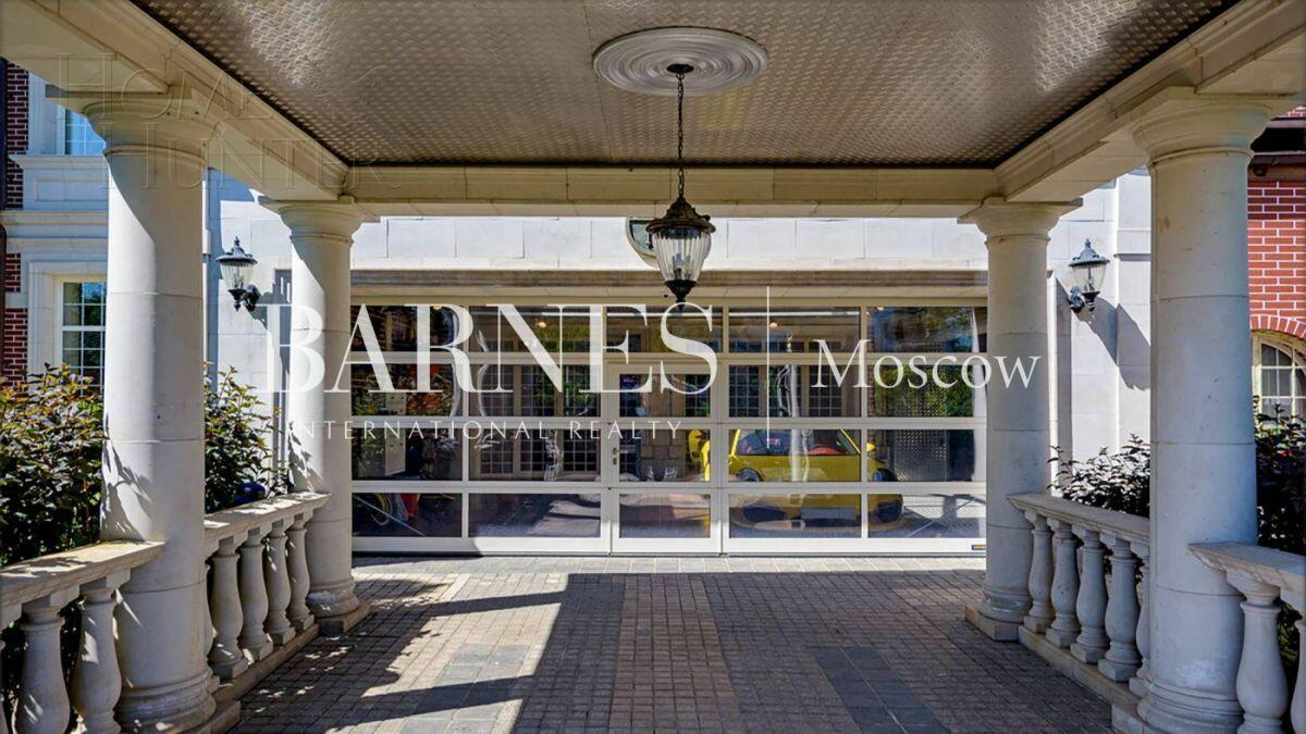 2-этажный коттедж 1 200 м² с отделкой