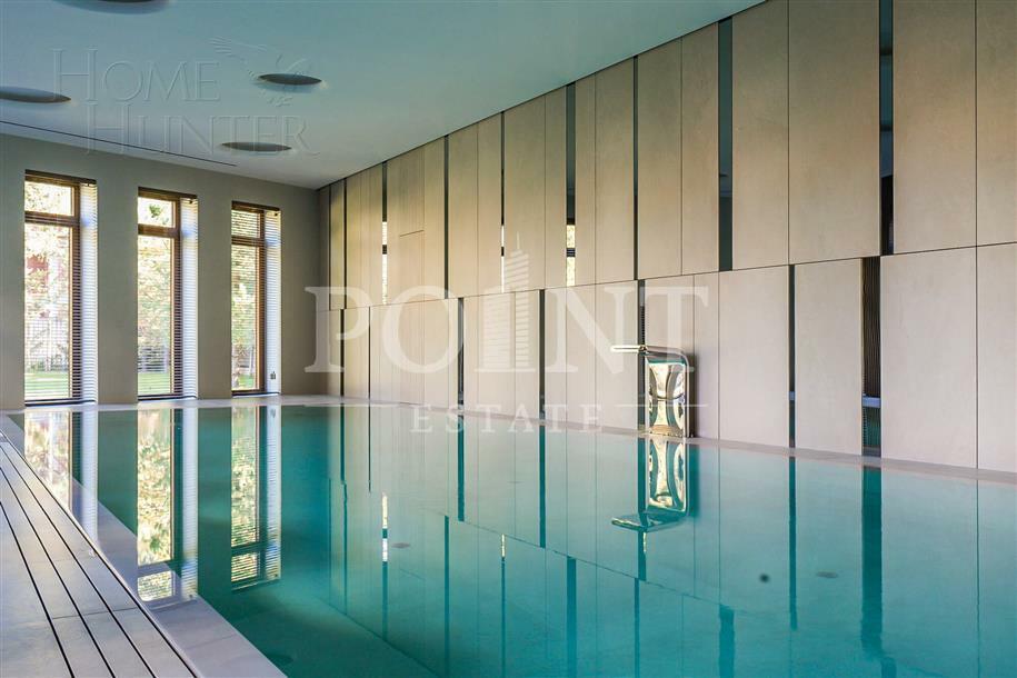 2-этажный коттедж 1 517 м² с отделкой