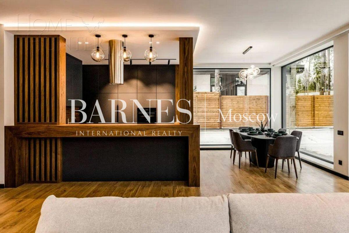 2-этажный коттедж 306 м² без отделки